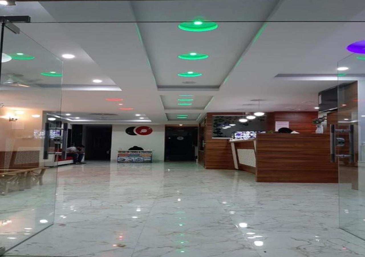 Hotel Sai Sk Palace Shirdi Exterior foto